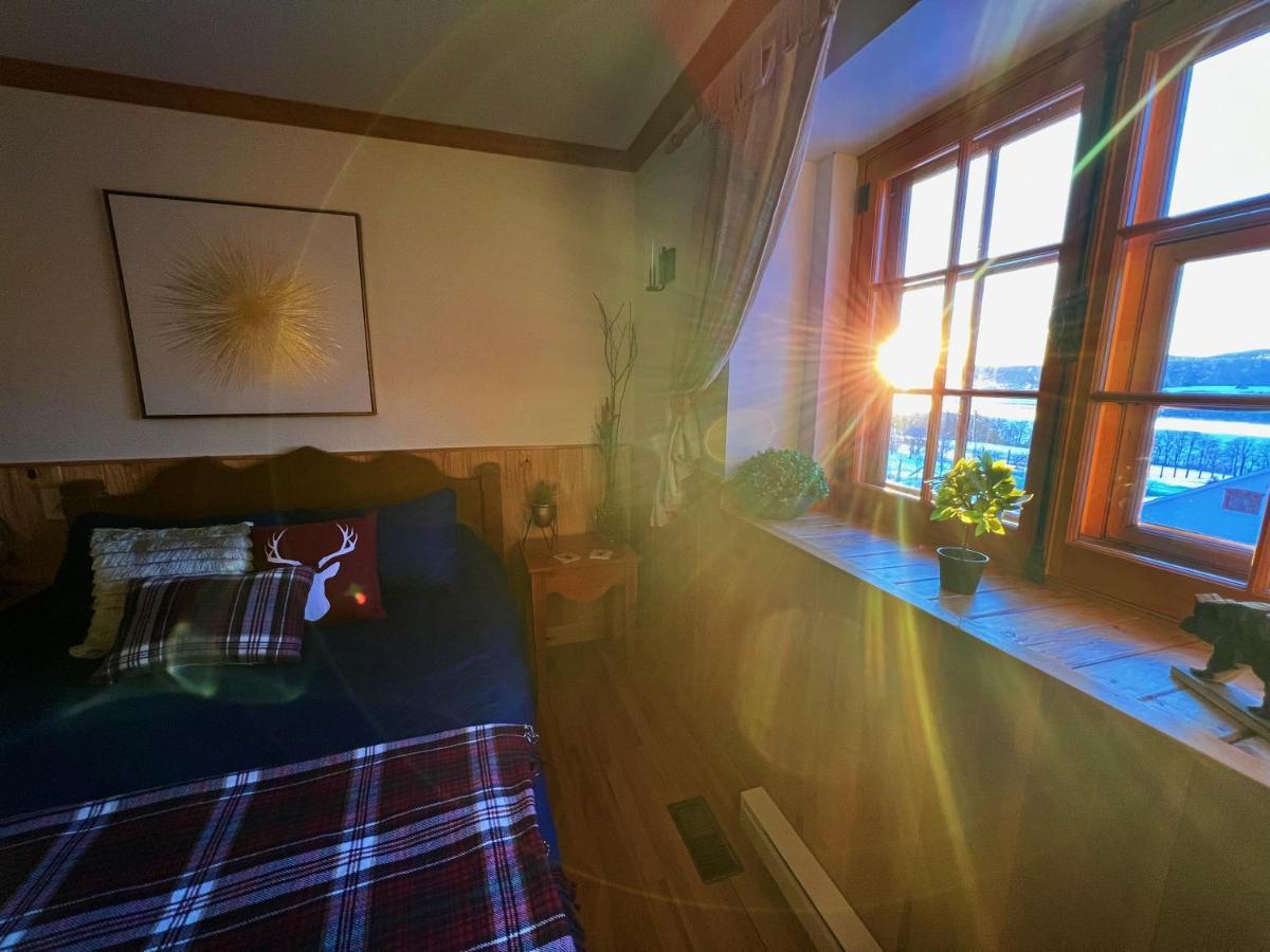 Auberge Au Poste De Traite Sainte-Famille 외부 사진