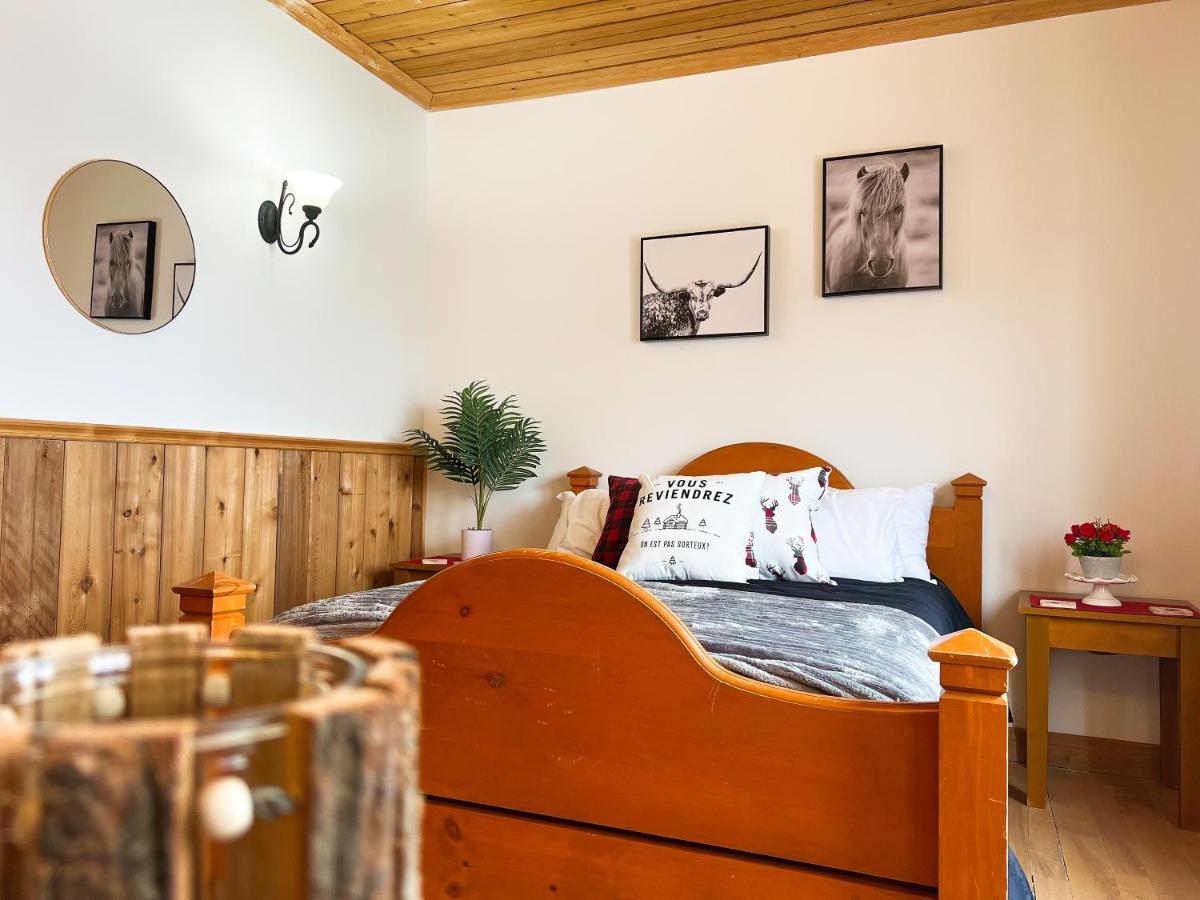 Auberge Au Poste De Traite Sainte-Famille 외부 사진