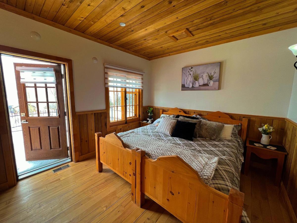 Auberge Au Poste De Traite Sainte-Famille 외부 사진