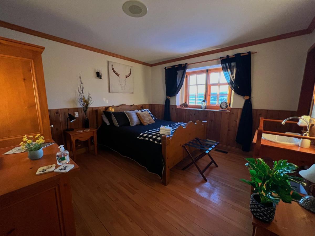 Auberge Au Poste De Traite Sainte-Famille 외부 사진