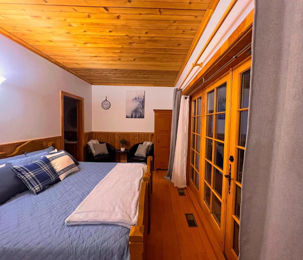 Auberge Au Poste De Traite Sainte-Famille 외부 사진